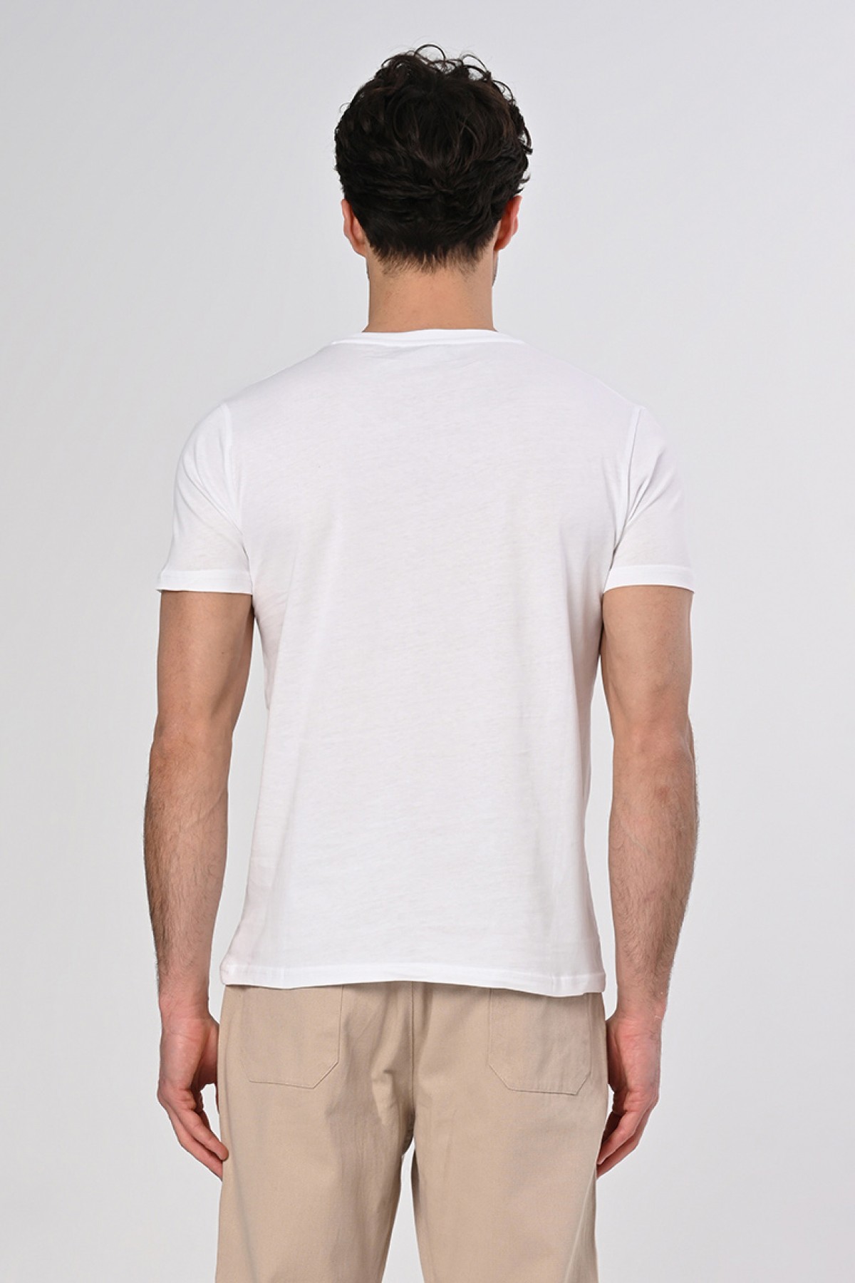 Yeni Sezon Elif Tasarım Pamuk Bisiklet Yaka Beyaz T-shirt 23’
